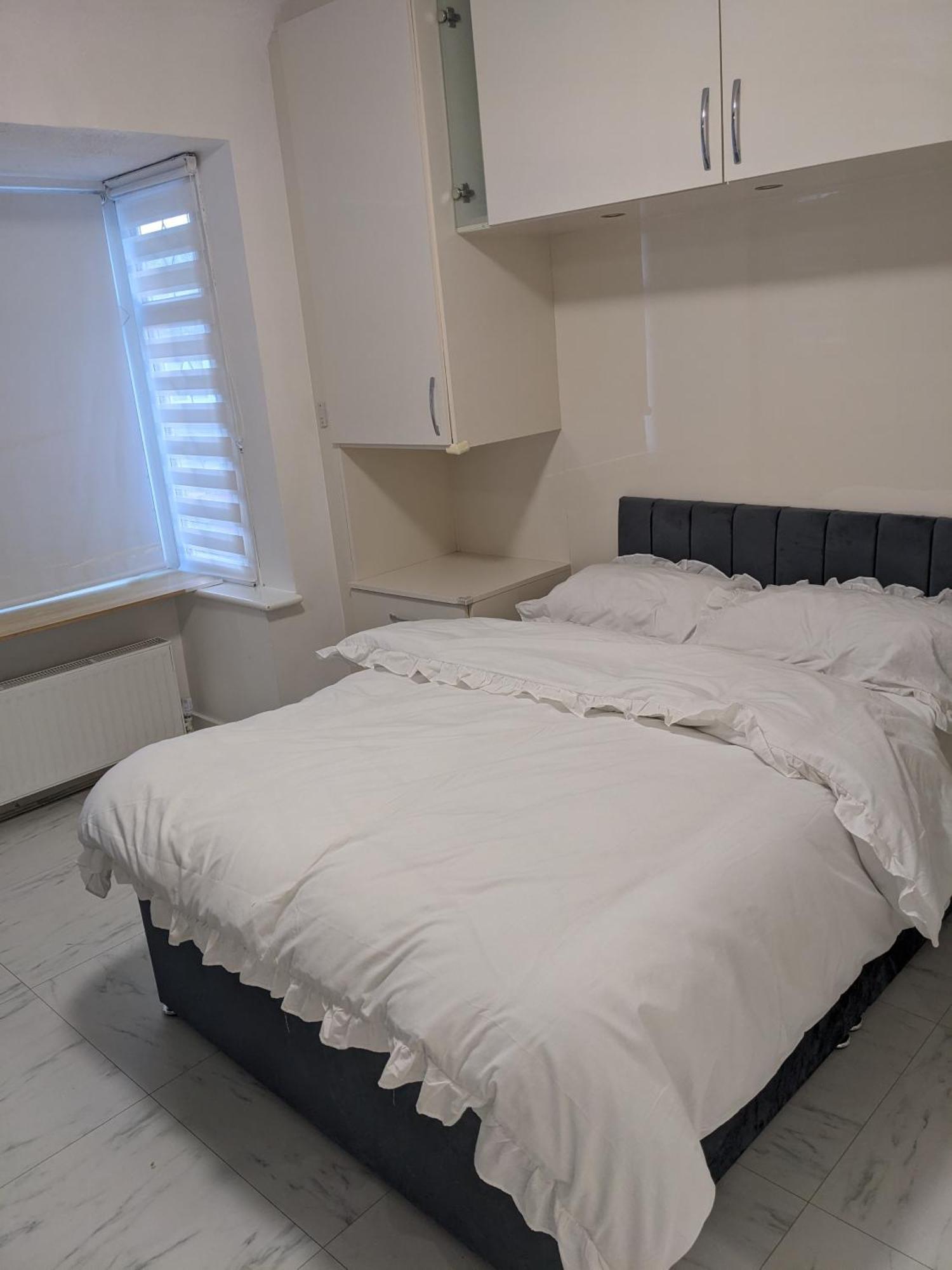 Optimal Homes Harold Wood Екстер'єр фото
